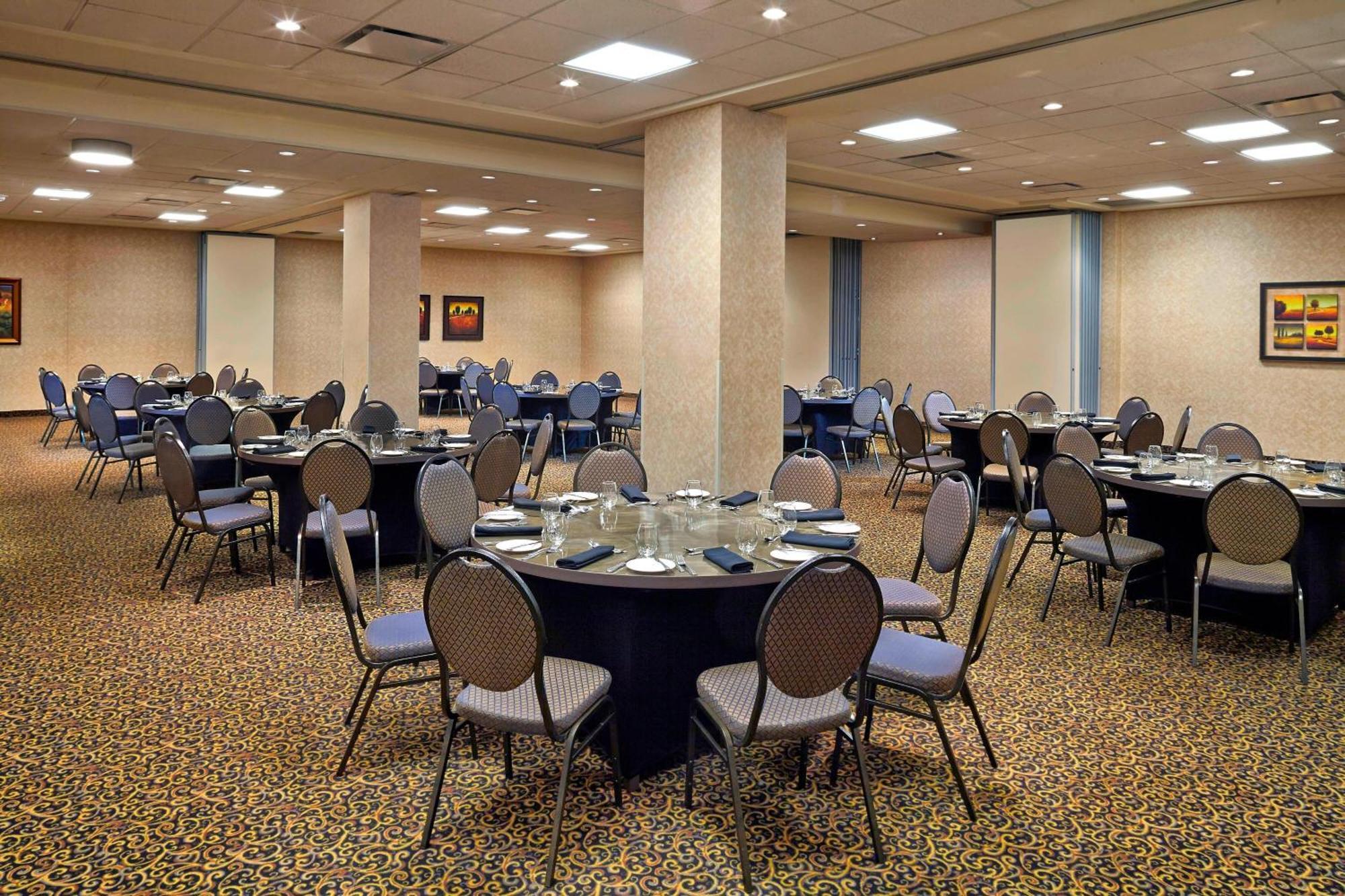Four Points By Sheraton Moncton Dış mekan fotoğraf